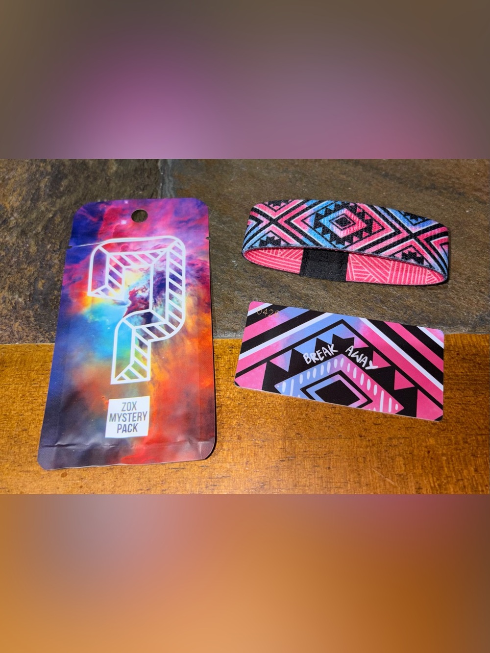 ZOX 0426 - “Break Away”